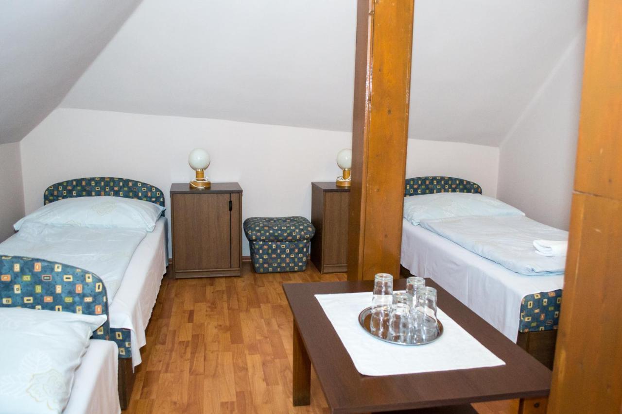 Halaszcsarda-Panzio Hotell Körmend Exteriör bild