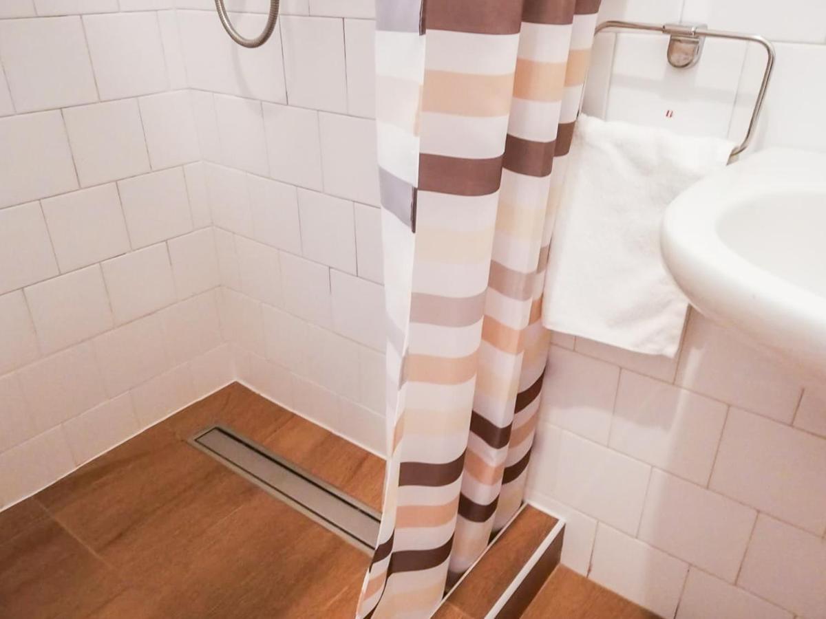 Halaszcsarda-Panzio Hotell Körmend Exteriör bild